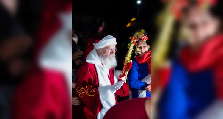 O Papai Noel, além de personagens da Disney, estão marcando presença no 'Natal Encantado'.