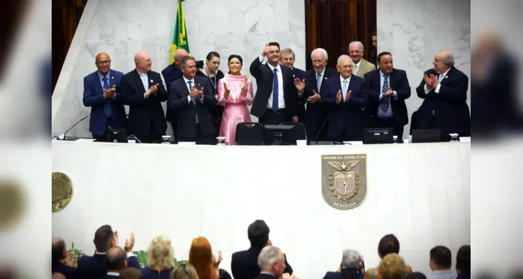 Evento de posse aconteceu na Assembleia Legislativa do Estado do Paraná.