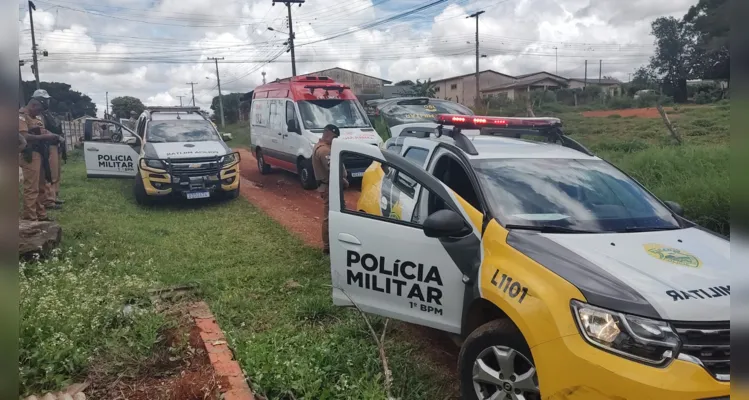 Agentes da Polícia Militar (PM) também estiveram no local.