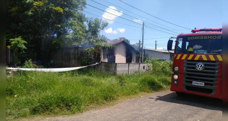 Para atender o caso, foi acionada uma equipe ABTR e três agentes do corpo de bombeiros