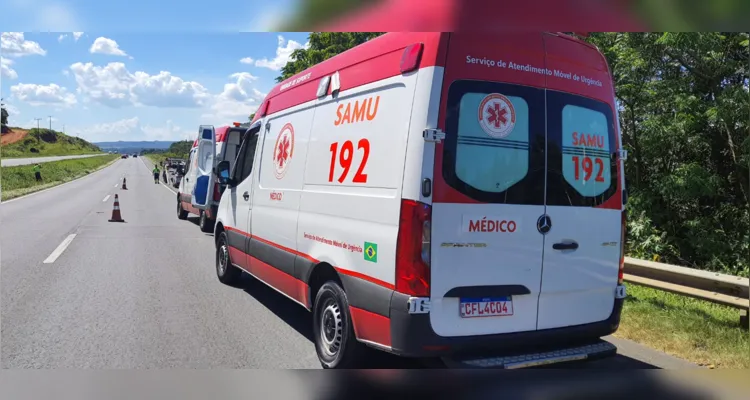 Equipe do Serviço de Atendimento Móvel de Urgência (SAMU) esteve no local para atender a ocorrência