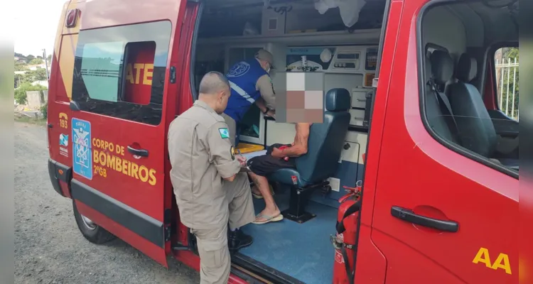 Rapaz foi socorrido por equipes do Corpo de Bombeiros (Siate) e encaminhado até a UPA Santana