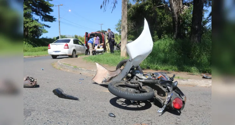 Segundo testemunhas, motorista do Etios não teria visto a moto