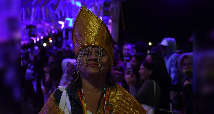 Apresentação das escolas de samba de Ponta Grossa aconteceu no Parque Ambiental