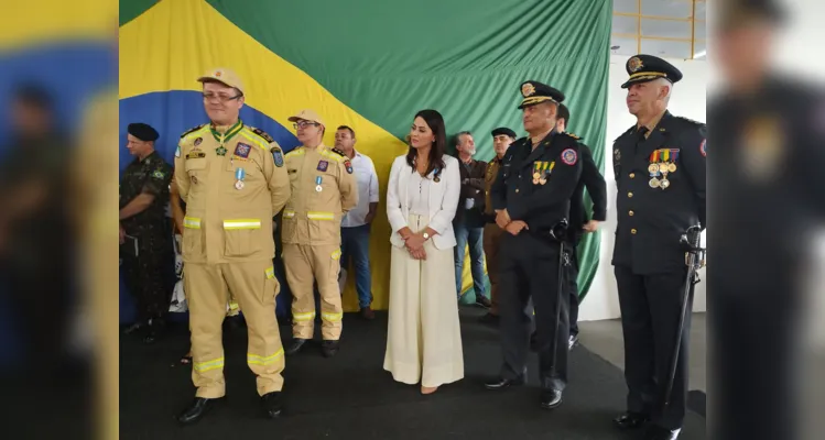 Cerimônia aconteceu nesta sexta-feira (24) no quartel do Corpo de Bombeiros