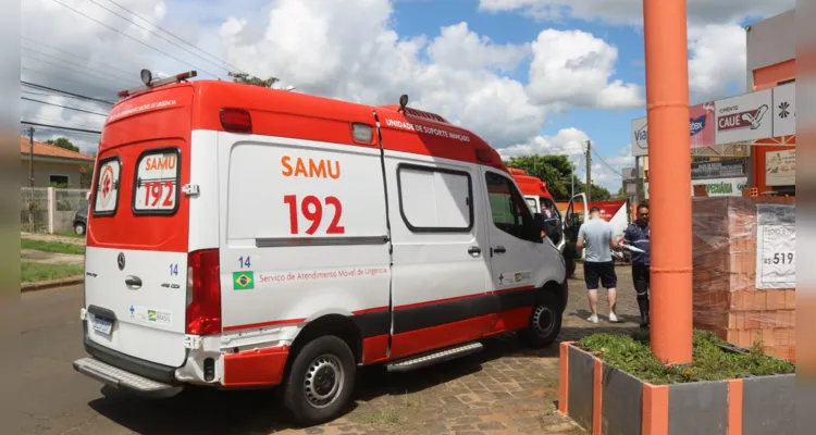  A vítima foi socorrida por equipes do Samu, mas faleceu ainda dentro da ambulância