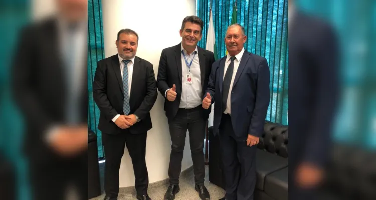 Ainda durante a agenda na capital federal, o prefeito foi recebido pelo assessor e suplente do senador Flávio Arns (PSB), Flávio Vicente