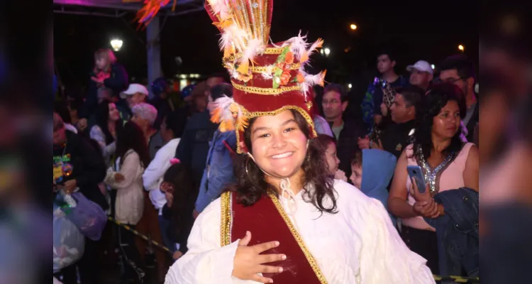 Apresentação das escolas de samba de Ponta Grossa aconteceu no Parque Ambiental