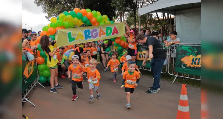 Com 1.250 inscritos, o evento contou com percursos de 5k, 12k, 21k e corrida kids