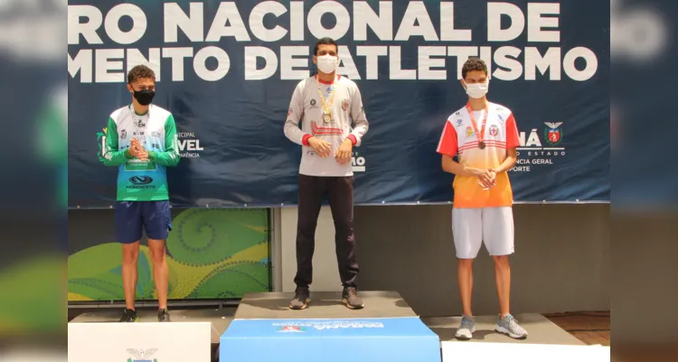 PR garante bolsas a atletas e leva esporte aos 399 municípios em 2022