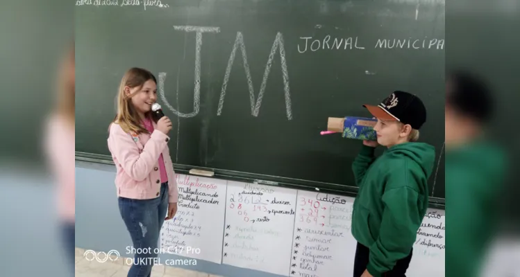 Vamos Ler valoriza e incentiva o uso de novas tecnologias e mídias digitais em sala de aula, visando desenvolver o senso crítico dos alunos nestas relações