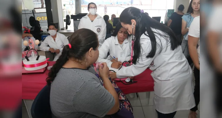 As atividades foram realizadas em parceria com o SOS de Ponta Grossa e o Colégio Estadual Elzira Correia de Sá.