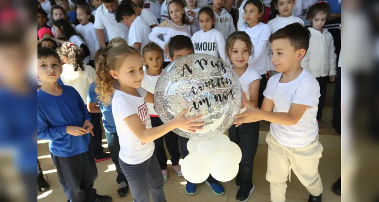 As atividades pedagógicas foram iniciadas ao longo das duas últimas semanas, por meio de projetos discutidos pelas unidades com representantes dos Conselhos Escolares e Associações de Pais e Funcionários