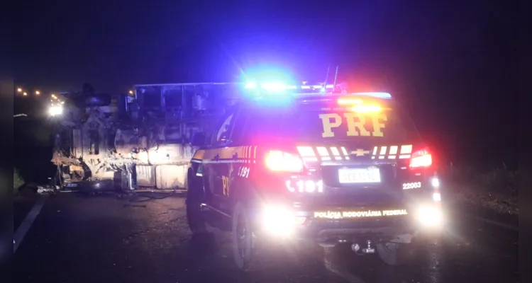 A reportagem no Portal aRede e Jornal da Manhã esteve presente no local do acidente e constatou que chovia muito no local dutante o acidente