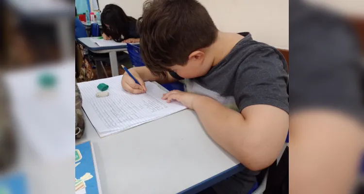 Durante a aula foram realizadas atividades que visaram valorizar o papel das mulheres na sociedade