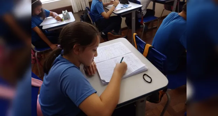 Durante a aula foram realizadas atividades que visaram valorizar o papel das mulheres na sociedade