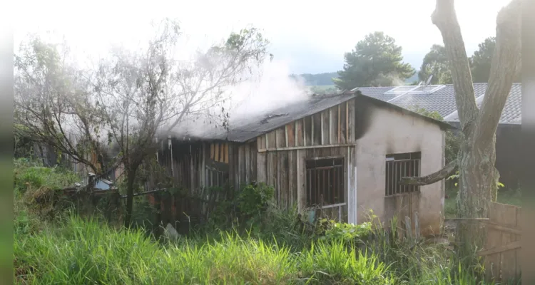 Por sorte, não havia ninguém na casa