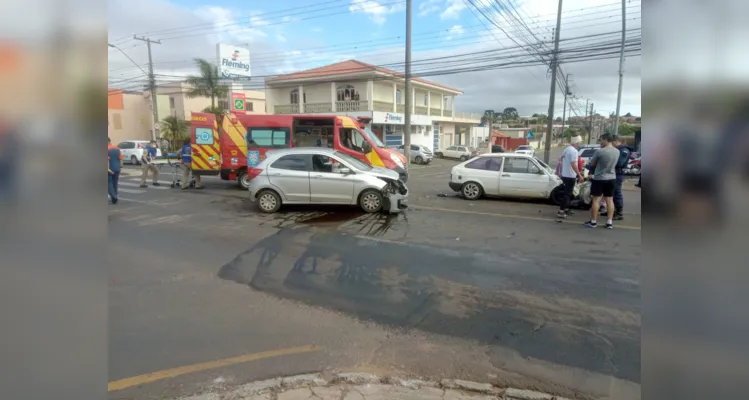 Acidente mobilizou equipes do Corpo de Bombeiros