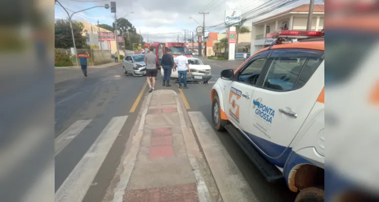 Acidente mobilizou equipes do Corpo de Bombeiros