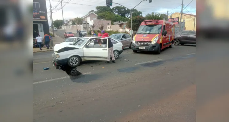 Acidente mobilizou equipes do Corpo de Bombeiros