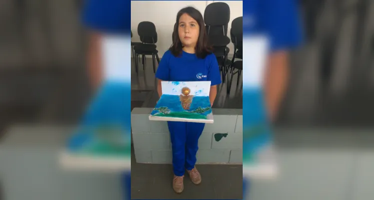 Em sala e, com a ajuda dos familiares, em casa, os alunos elaboraram maquetes do Sistema Solar 