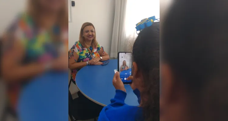 Durante as entrevistas os alunos puderam conhecer melhor as profissionais com quem convivem diariamente