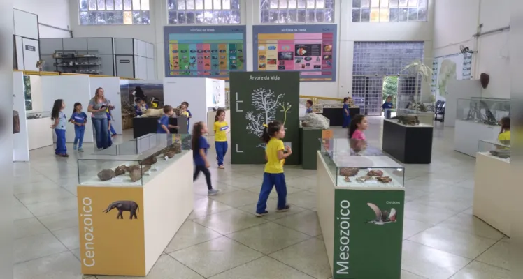 A visita proporcionou aos alunos uma verdadeira exploração do ambiente do museu