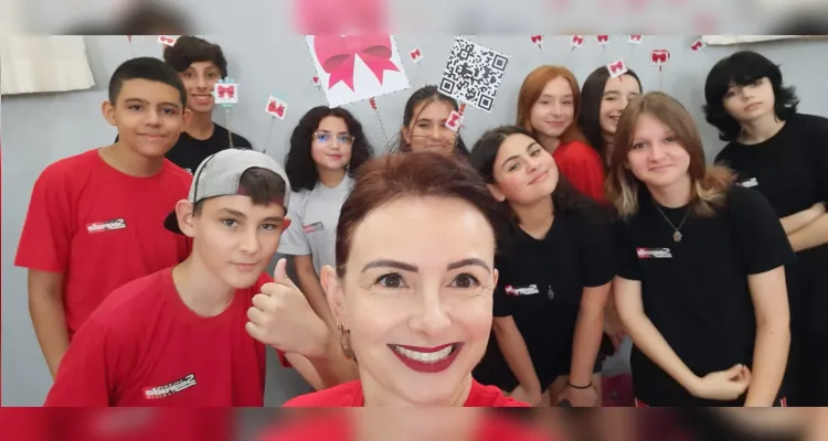 O projeto desenvolvido baseia-se em uma caça ao tesouro, proporcionando o exercício da busca e da descoberta, aguçando a curiosidade e a criatividade dos alunos