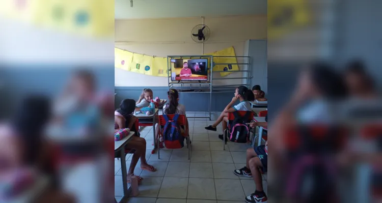 Registros dentro e fora da sala de aula mostram imersão no trabalho