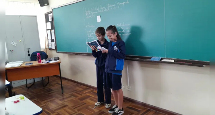 As atividades envolveram a elaboração de uma nova canção