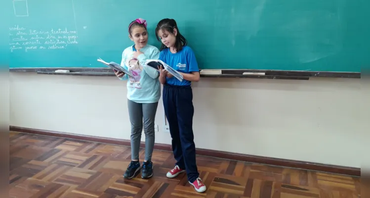 As atividades envolveram a elaboração de uma nova canção