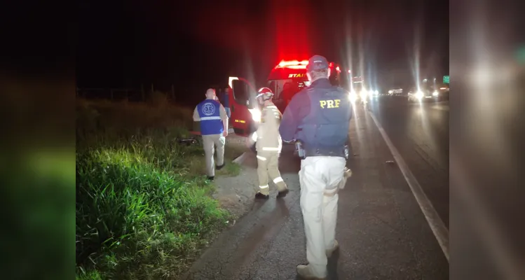 Equipes do Corpo de Bombeiros (Samu) e do Samu foram acionados até o local, onde constataram a morte do idoso