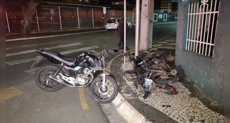 Um dos motociclistas foi encaminhado por equipes do Siate ao hospital