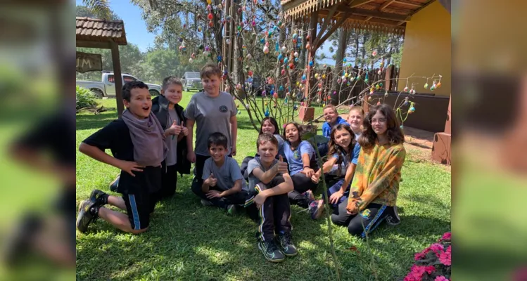 A época de páscoa é muito aguardada por todos na escola, pois desenvolve diversas questões culturais da localidade 