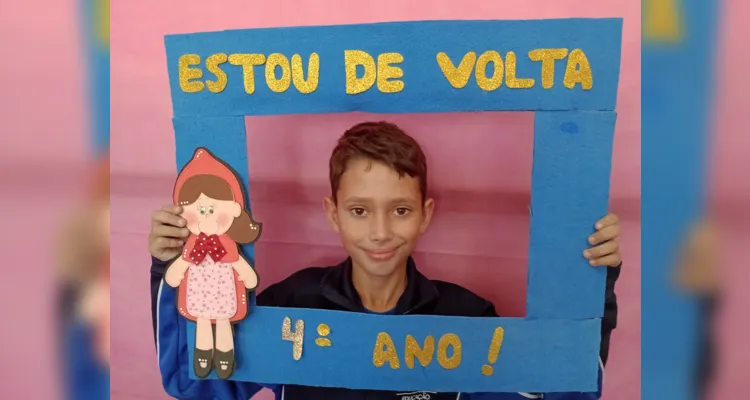 Como parte da proposta, os alunos levaram peças que fizeram parte de seu crescimento