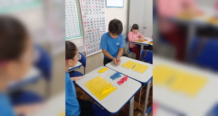As atividades foram realizadas na disciplina de matemática e visavam trabalhar as tamáticas da aula de forma prazerosa para os alunos