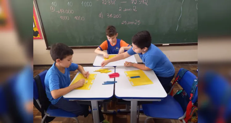 As atividades foram realizadas na disciplina de matemática e visavam trabalhar as tamáticas da aula de forma prazerosa para os alunos