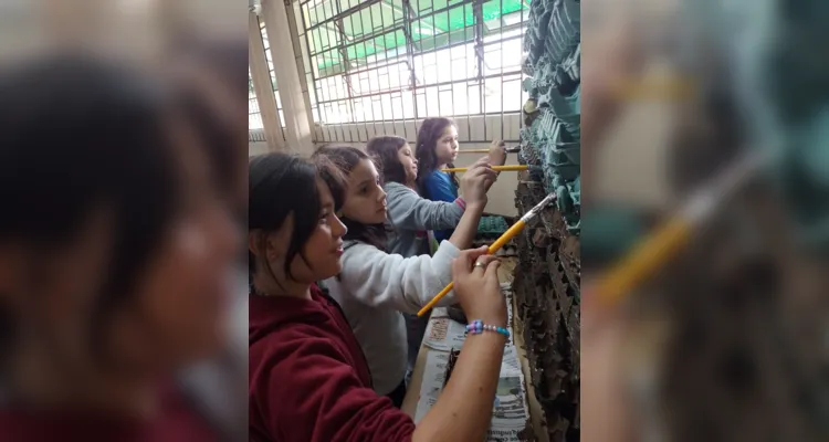 Cada aluno ficará responsável pela confecção de uma parte da maquete, além dos trabalhos realizados em grupo na sala de aula