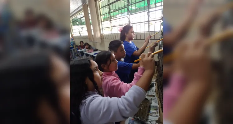 Cada aluno ficará responsável pela confecção de uma parte da maquete, além dos trabalhos realizados em grupo na sala de aula