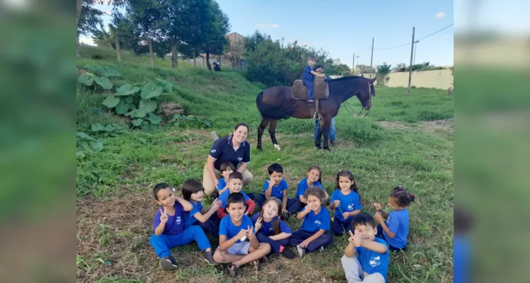 O modelo de atividades realizada pela turma do infantil IV chamou tanta atenção dos alunos do quinto ano que se decidiu por uma entrevista  sobre o assunto