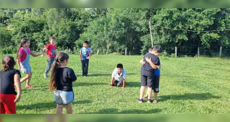 Amplas ações, em casa e na escola, foram realizadas pelos alunos durante o mês de abril