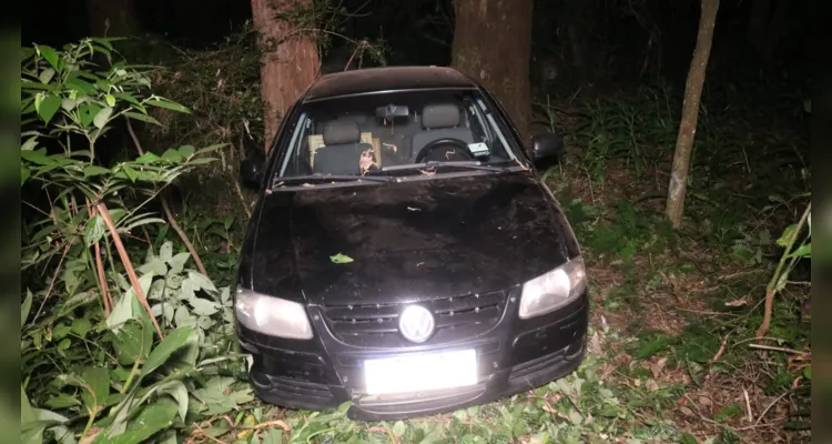 Durante a queda, condutora sofreu uma pancada na cabeça