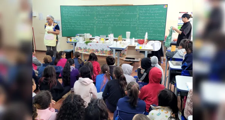 Durante o mês de abril diversas atividades, individuais e em conjunto, agitaram a escola 