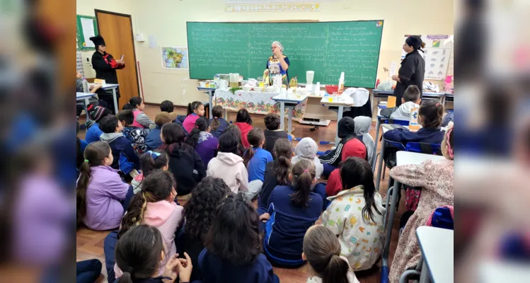 Durante o mês de abril diversas atividades, individuais e em conjunto, agitaram a escola 