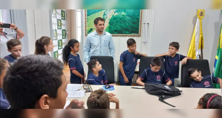 Os estudantes tiveram a chance de conhecer todos os ambientes das duas instituições