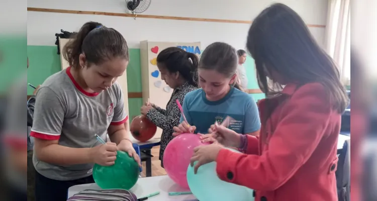 Registros mostram participação efetiva e várias dinâmicas em sala de aula