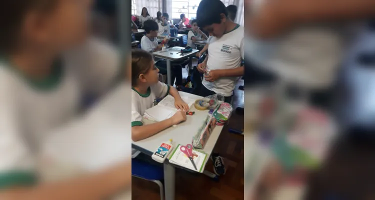 Alunos puderam construir seus próprios 'mini sistemas' em sala de aula