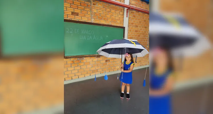 Para melhorar a compreensão dos alunos a professora confeccionou um guarda-chuva didático 