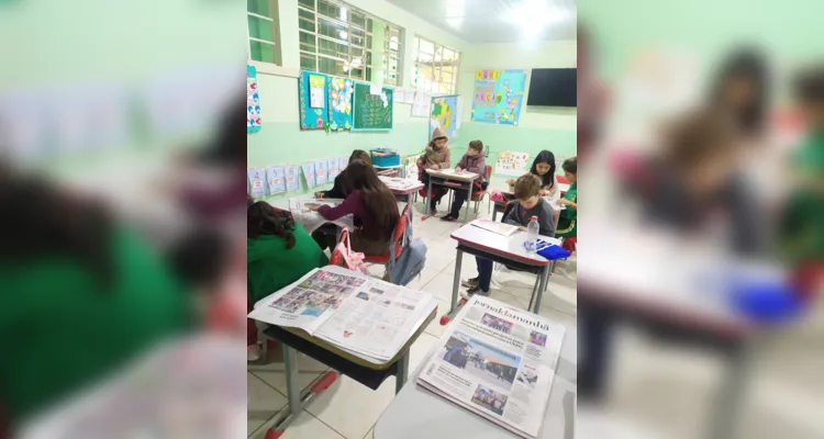 Os alunos se inspiraram na videoaula do projeto Vamos Ler sobre o dia do jornalista e em uma edição do Jornal da Manhã