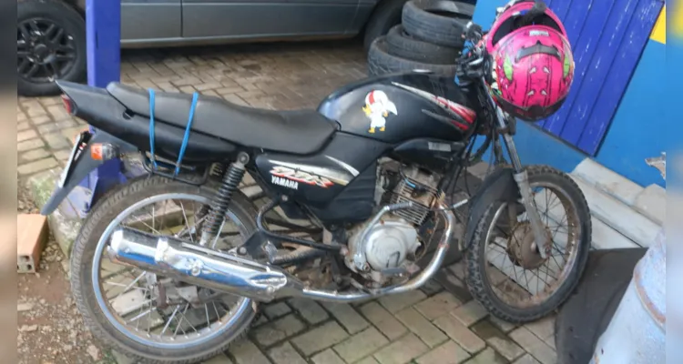 Colisão aconteceu no Jardim Carvalho e motociclista sofreu lesões graves
